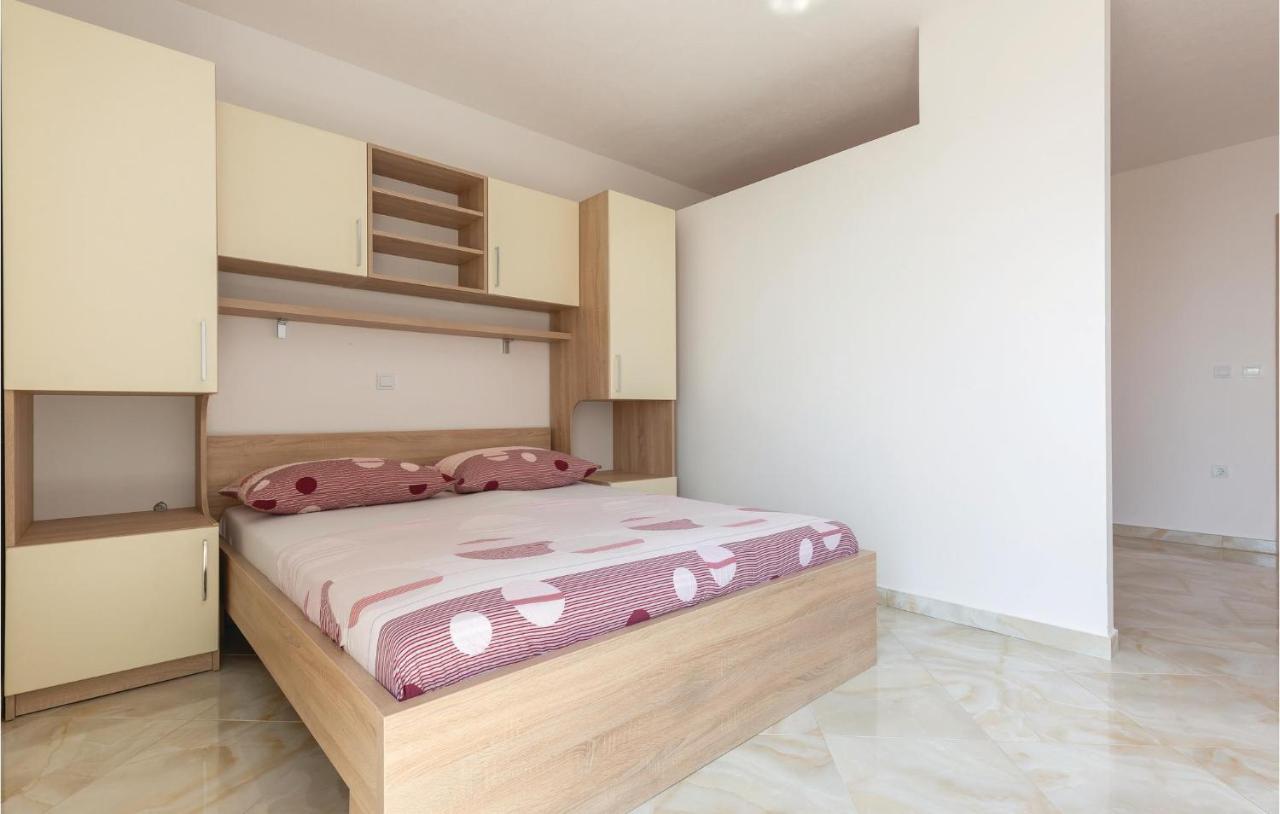 Amazing Apartment In Krvavica With Wifi Exteriér fotografie